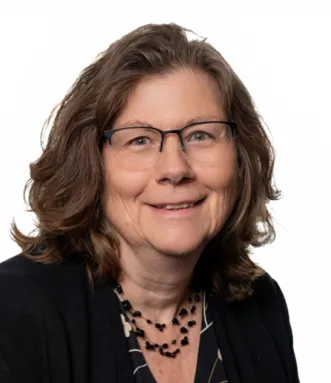 Headshot of Linda Schemmel.
